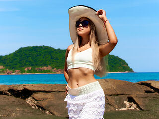 jasmin webcam model ArianaWells