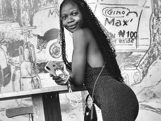 camslut fingering pussy DavidsonAurora