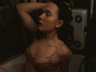 hot strip tease web cam DavinaHislip