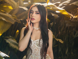 naked cam girl gallery LiliDavison