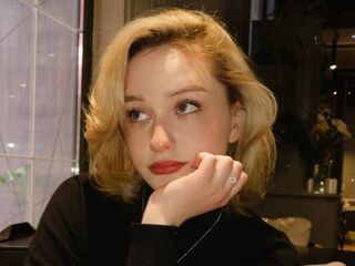 naughty chat room LilithYongi