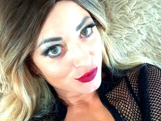 hot webcam photo LionessoneForu