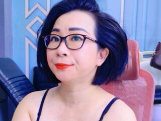 naked camgirl LucianaMecacci