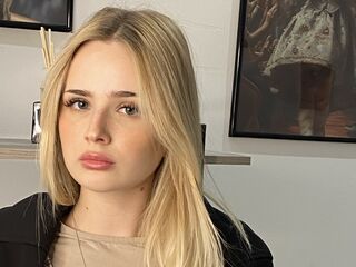 naughty cam bitch MarnieRhyner
