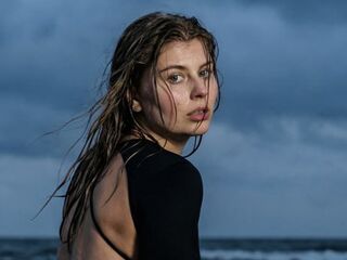 free live chatroom MilaOlivers