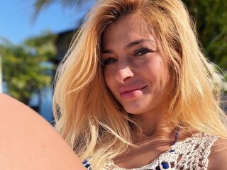 fingering girl chat RonieParker