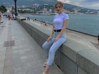 camgirl spreading pussy MiCrayford