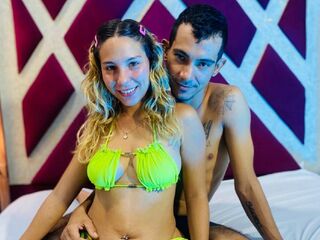 naked cam live JennyAndJuan