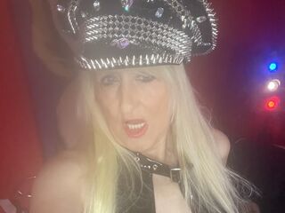 bizarre live sex cam GodessLulu