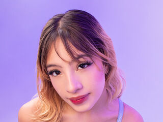 nude webcam girl AlannaMilan