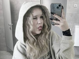 adult videochat AlicaUwu