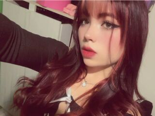 camgirl masturbating with vibrator AlinaRicci