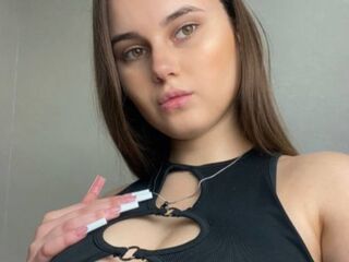 naked webcamgirl video AnnaMilsan
