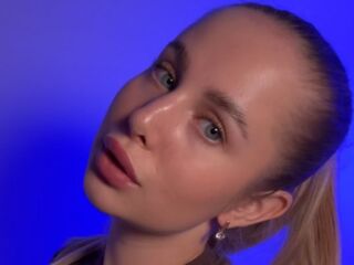 cam chat room AnnelleToulson