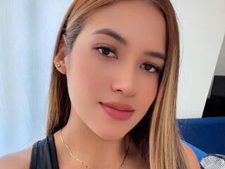 hot cam girl masturbating with vibrator ArianaBlosom