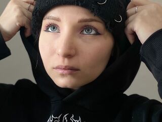 naked cam girl fingering pussy ArieAravjo