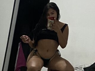 camslut masturbating AyannaGill