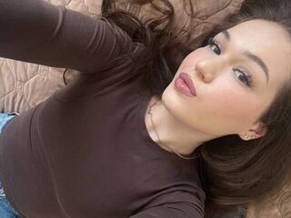 closeup webcam BeaBellotti