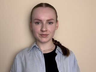 voyeur webcam BettyannGrenon