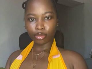 hot cam girl masturbating with dildo CaramelDaisy