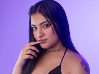 cam girl showing pussy CarlaMilano