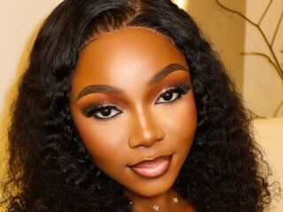 camwhore masturbating with sextoy CassieCee