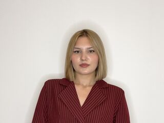naughty camgirl fingering pussy CatrinaKennelty