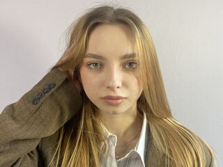 closeup pussy ChariseKuhnke