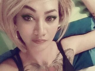 camwhore shaved pussy CharismaQueen