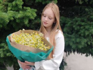 camgirl picture ChristieBrozyna