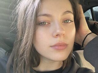 hot girl webcam ClarettaZinno