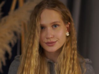 cam girl showing tits DamarisWellnitz