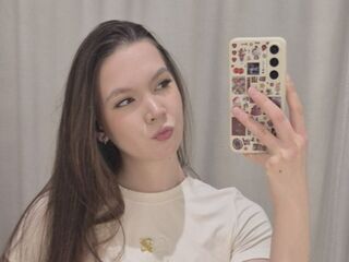 chat room photo DaniellBonilla