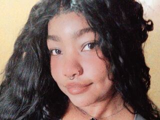 chat room photo DannaMirror