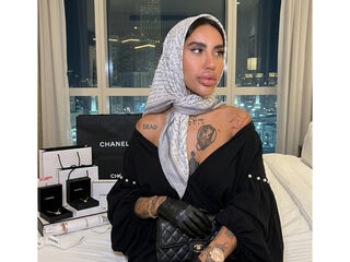 shower livecam DianaCarolinas