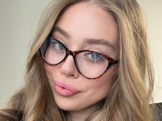 web cam chat DianeWhitly