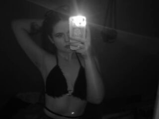 adult web cam chat DoloresHuesing