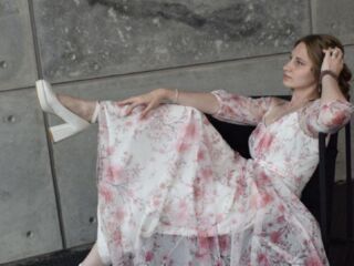 hot cam show EarleneConaghan