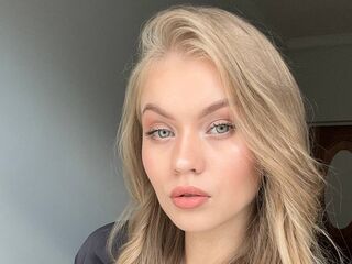 jasmin nude chatroom ElaraBrooks