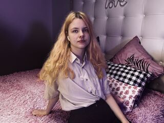 webcamgirl chat room EleanorCain