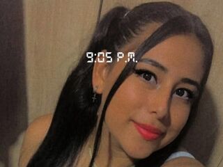 beautiful girl EmilyStuar