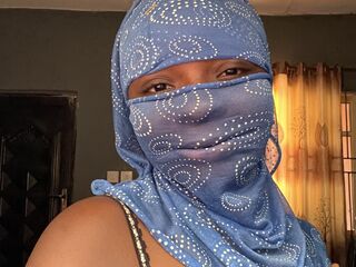 topless cam girl EricAusla