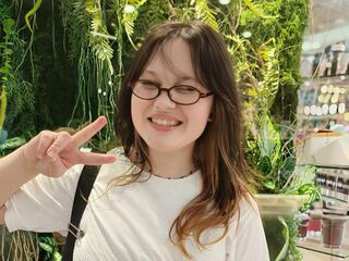 webcamgirl chatroom FayLawley