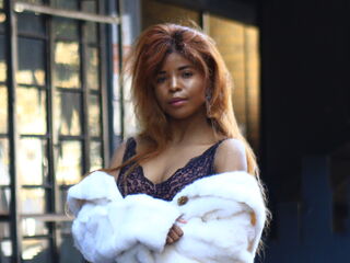 strip tease FifiCaramel