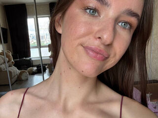 naked cam girl masturbating with dildo GingerWareham