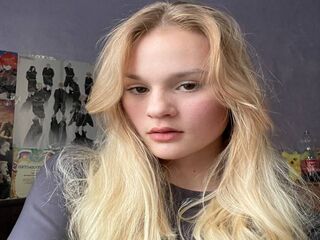 adultcam HarrietFeathers