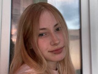 topless girl HelaineSchecter