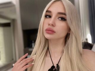 masturbating webcamgirl HildaGeer