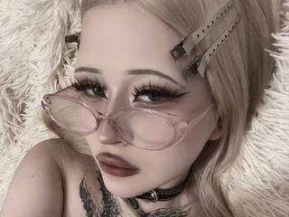 nude webcam girl photo IraidaFairleigh