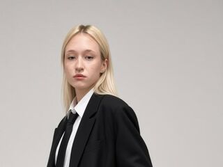 cam girl masturbating with vibrator IrisHawthorne